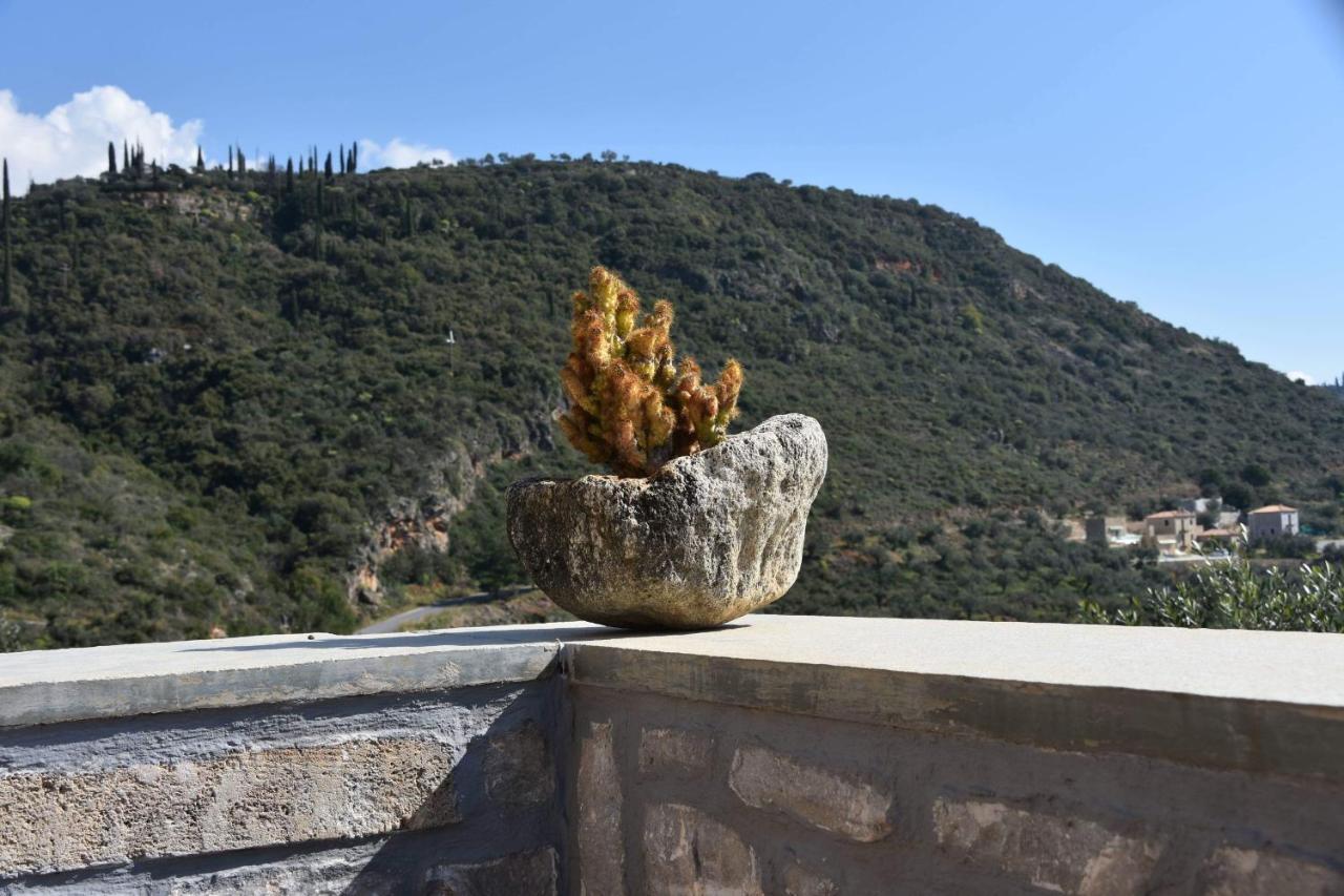 Athina'S Stone House In Kardamyli Exterior foto