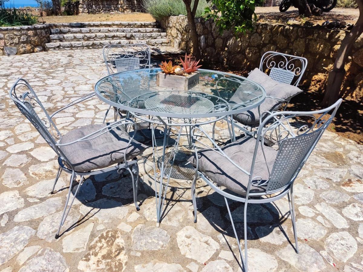 Athina'S Stone House In Kardamyli Exterior foto