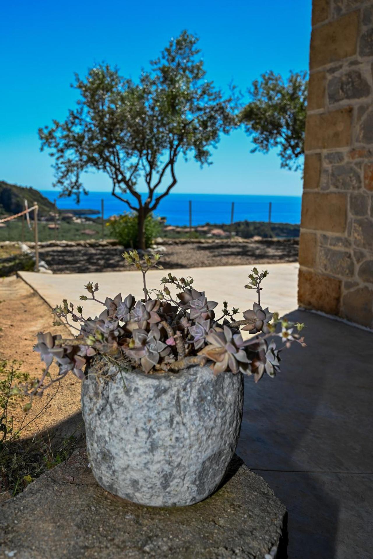 Athina'S Stone House In Kardamyli Exterior foto