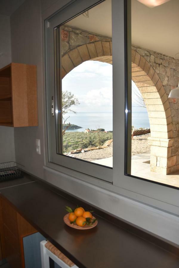 Athina'S Stone House In Kardamyli Exterior foto
