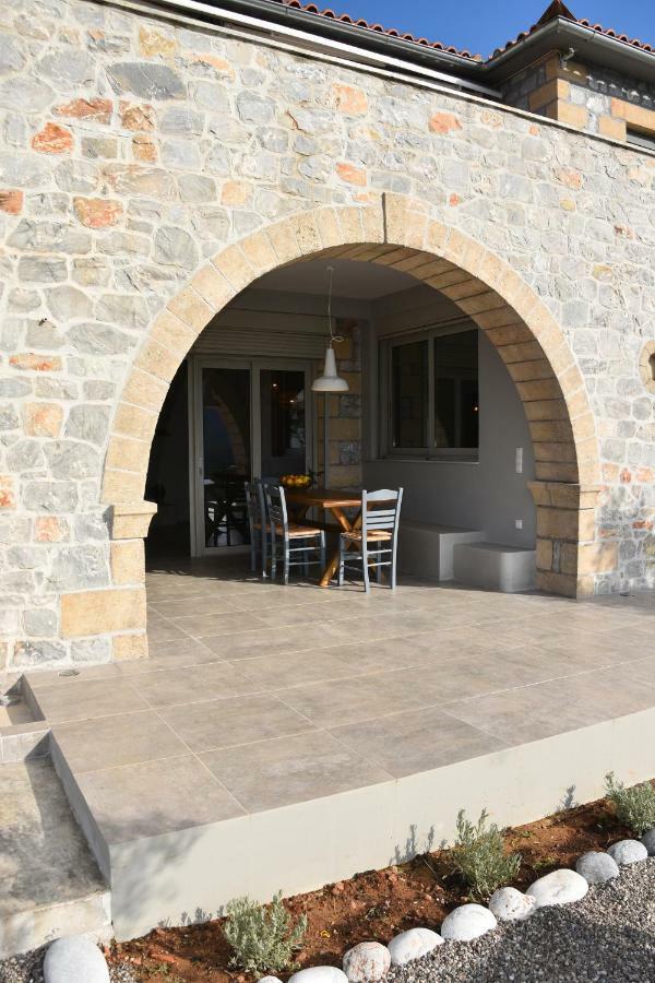Athina'S Stone House In Kardamyli Exterior foto