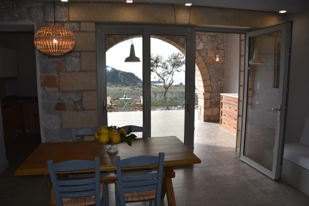 Athina'S Stone House In Kardamyli Exterior foto