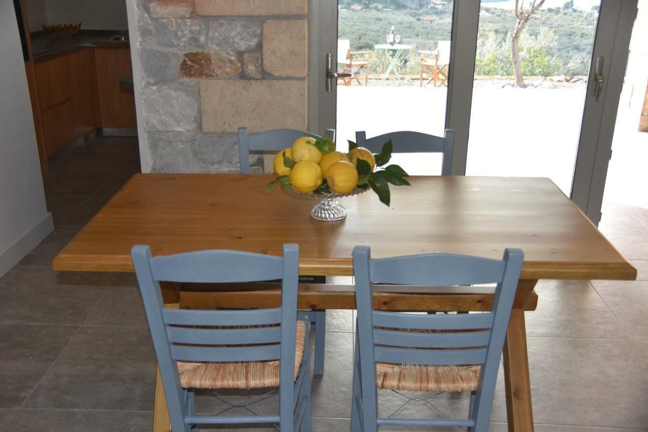Athina'S Stone House In Kardamyli Exterior foto